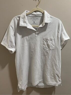 Calvin Klein Men’s White Polo with Light Gray Micro-Stripes
